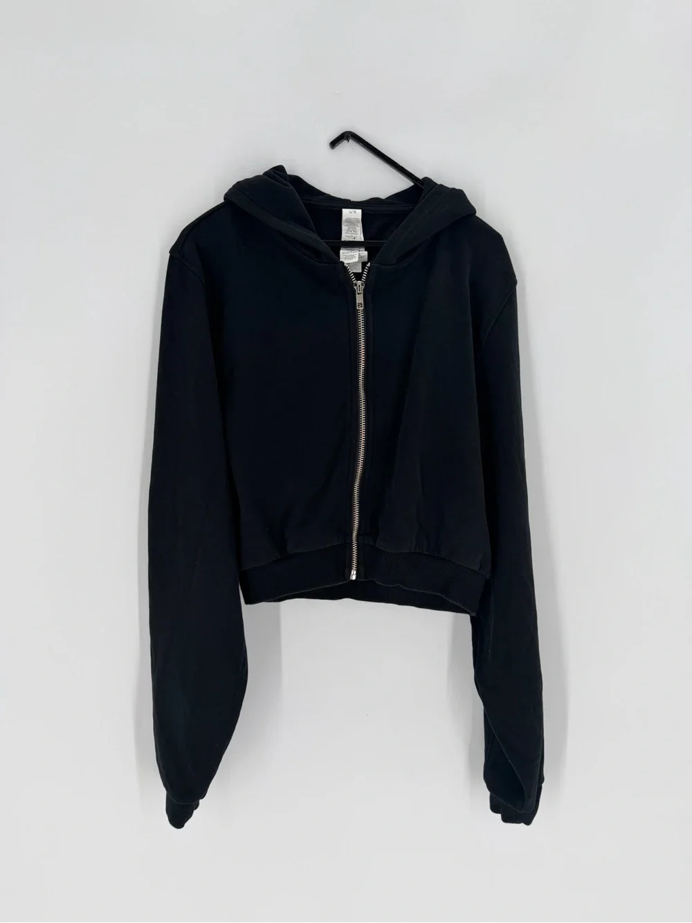 Alo Yoga Sweet Escape Cropped Zip Up Hoodie In Black